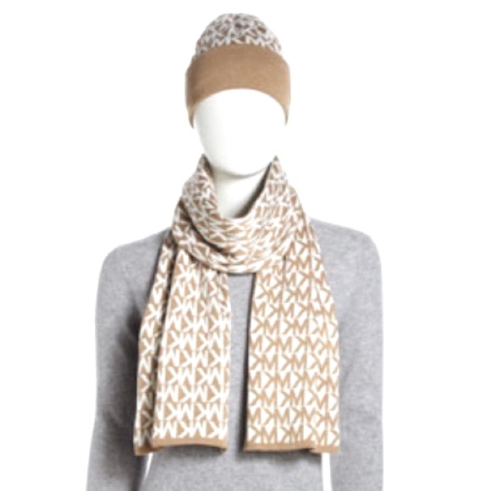 Brand New Authentic Michael Kors Scarf